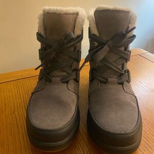 Sorel- Tivoli IV | Cozy Waterproof Boots with Faux Fur Lining